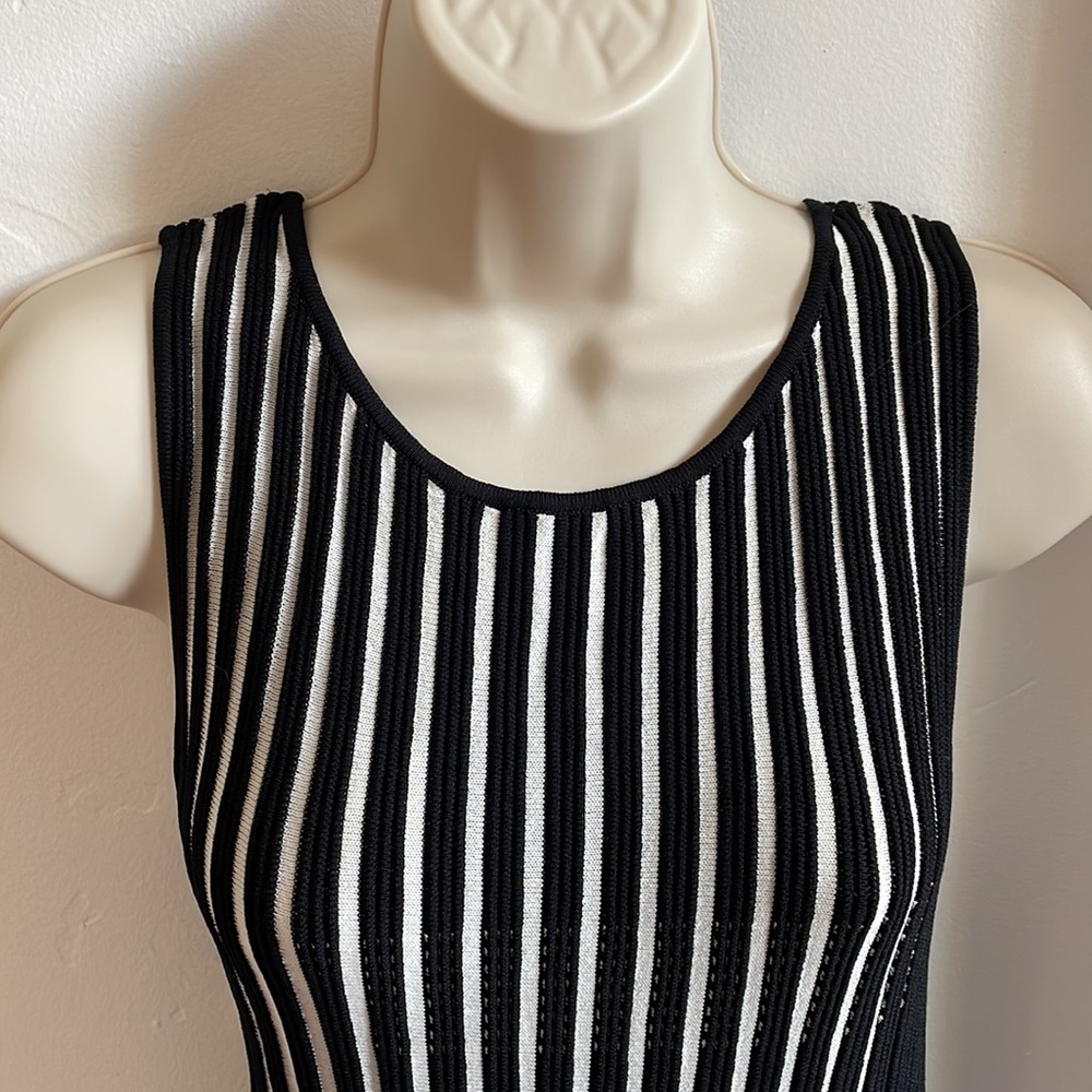 NWT WHBM sleeveless textured shell summer 2022